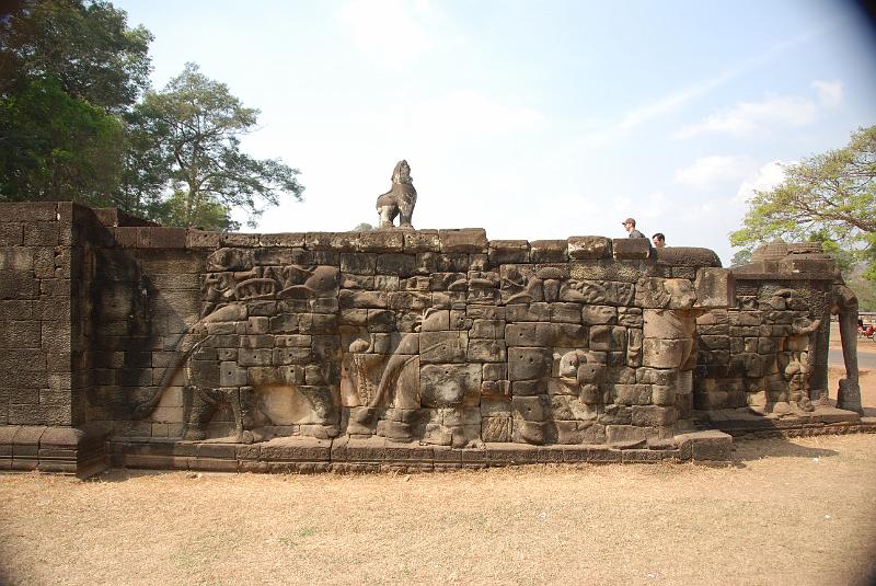 DSC_0337.JPG - Terrace of the Elephants.