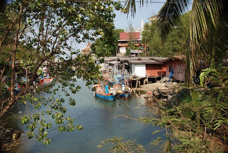 DSC_0829.JPG - Small village south of Hua Hin.