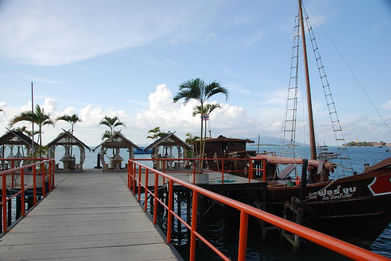 DSC_1155.JPG - Pier at Bophut.