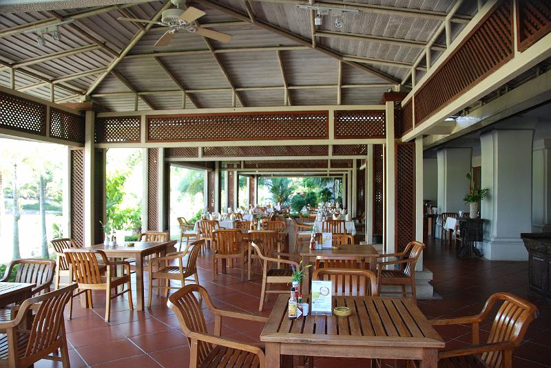 DSC_1065.JPG - Mission Hills Resort.Breakfast area.