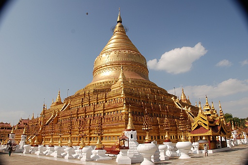 DSC_0144.JPG - Shwezigon Pagoda in Nyaung U.