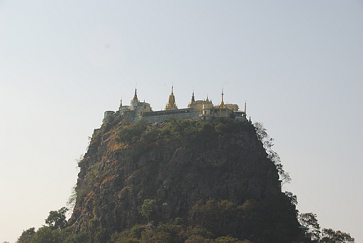 DSC_0199.JPG - Mount Popa.