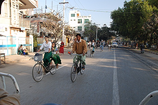 DSC_0354.JPG - We are on our way to the port. The traffic in Mandalay.