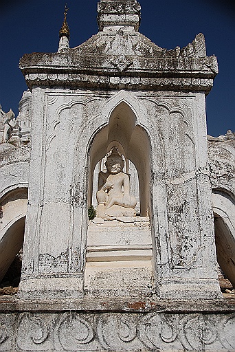 DSC_0408.JPG - Mya Theindan Pagoda