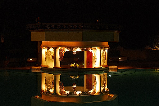 DSC_0443.JPG - The pool bar at the Mandalay Hill Resort.