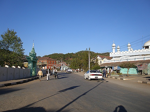 P1120058.JPG - Kalaw City.