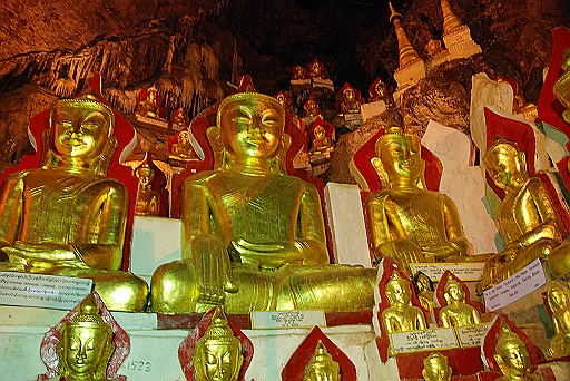 DSC_0507.JPG - Pindaya Caves.