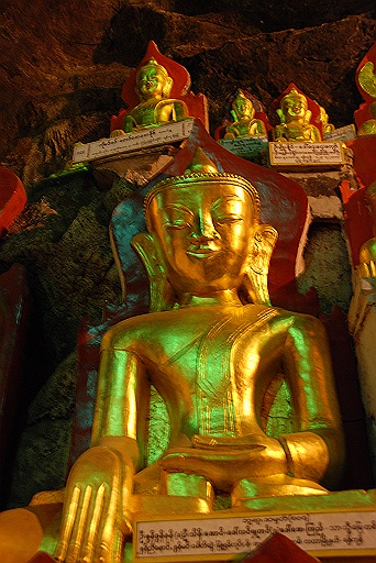 DSC_0524.JPG - Pindaya Caves.