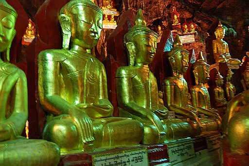 DSC_0547.JPG - Pindaya Caves.