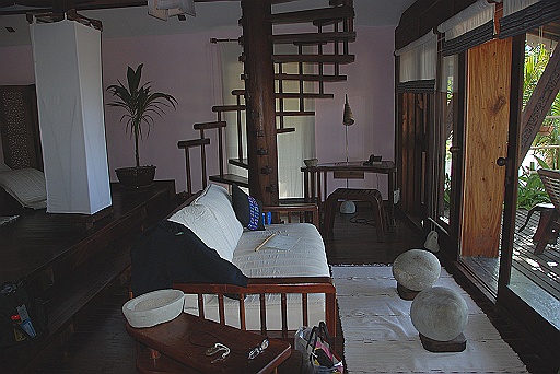 DSC_0111.JPG - Our beautiful beachfront villa.
