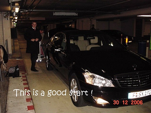 DSC00139.JPG - The limousine service from Emirates brings us to Frankfurt Airport.